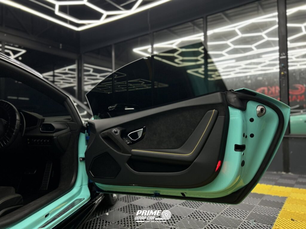 wrap supercar เก็บขอบฟิล์มด้านในประตูและซอกชิ้นงาน
